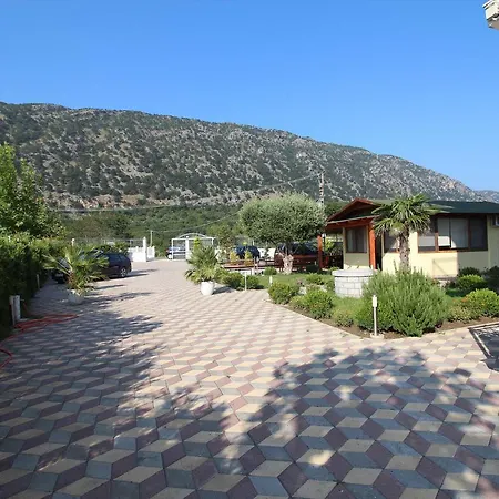 As 3* Velipojë