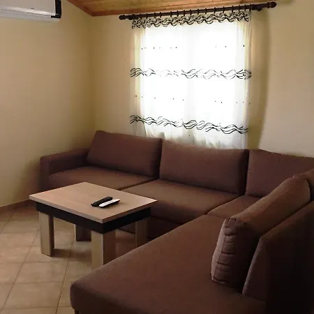 As Hotel Velipoje